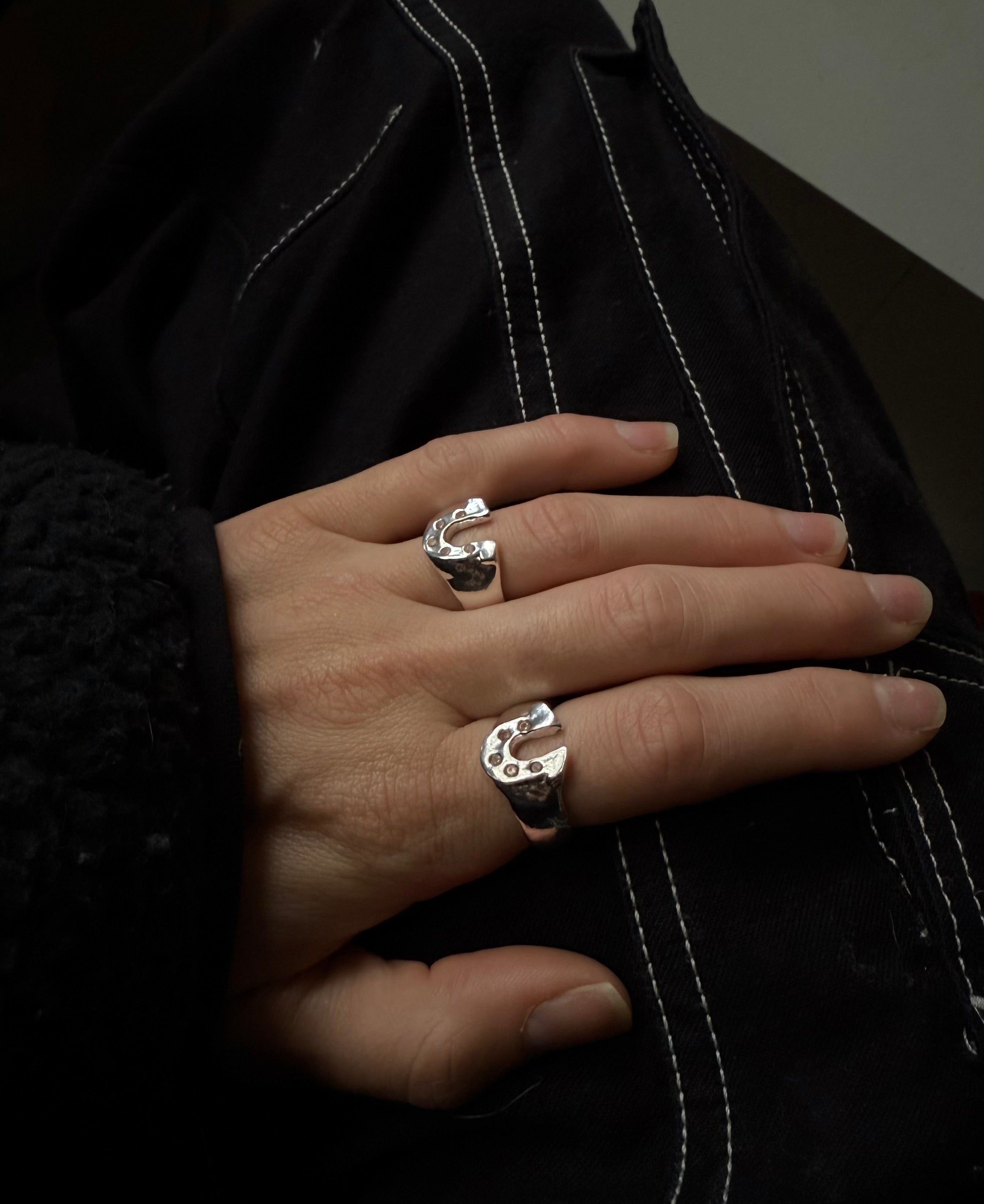 horse shoe signet ring | Oh Okay